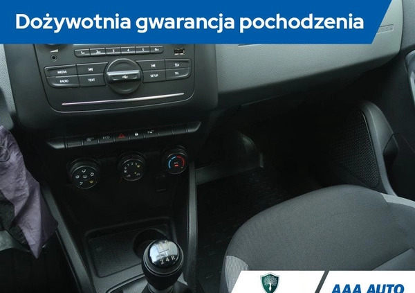 Dacia Duster cena 54000 przebieg: 70595, rok produkcji 2019 z Maszewo małe 254